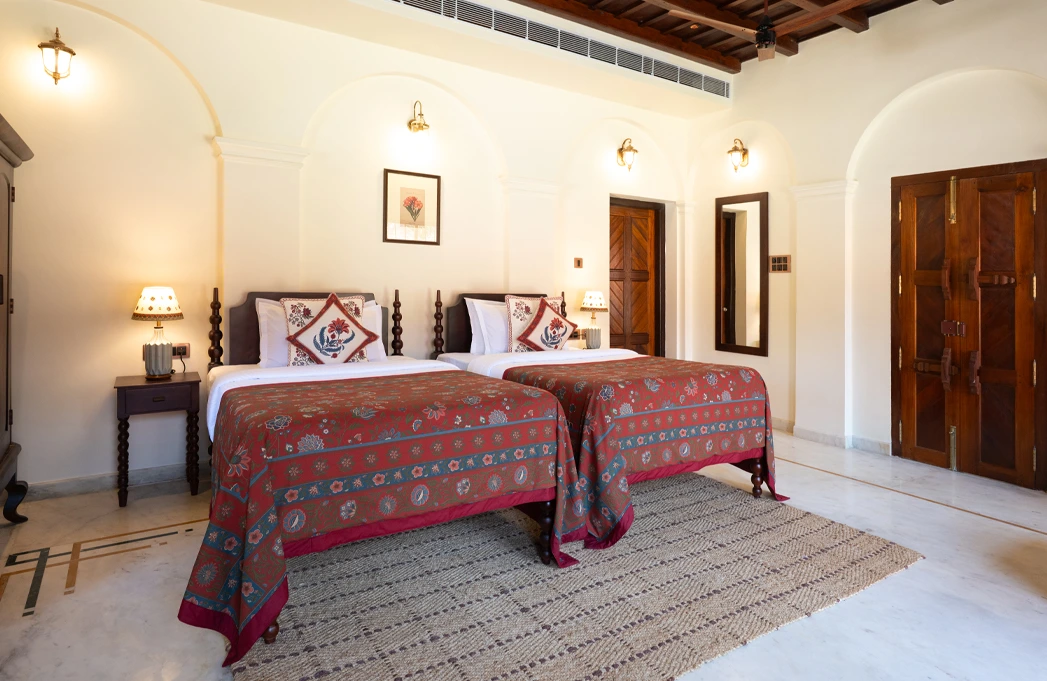 Heritage room with twin beds